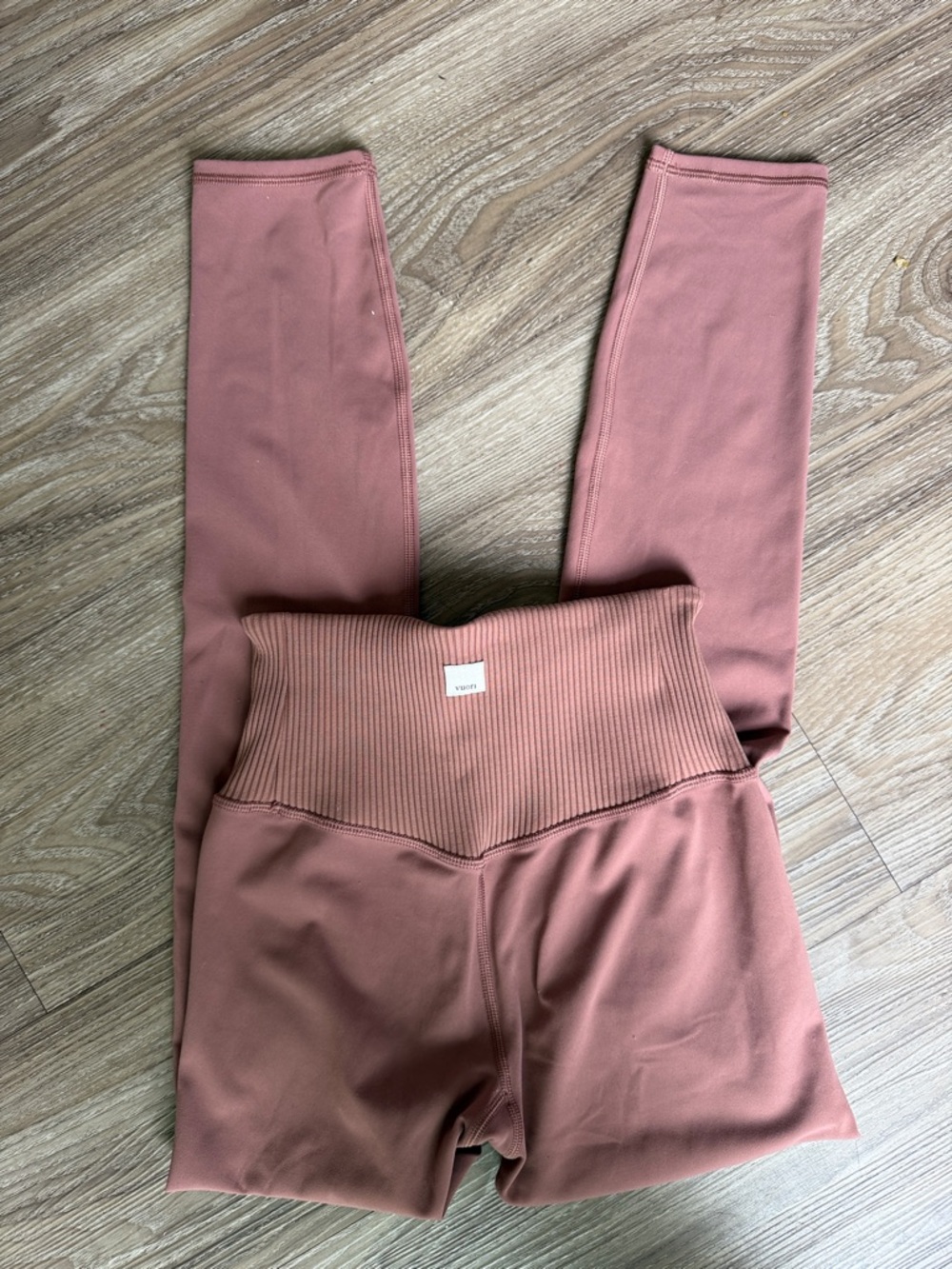 Vuori Rib Studio Legging - Picture 2 of 11